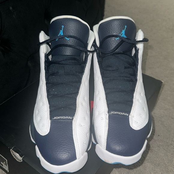 AIR JORDAN 13 RETRO
WHITE/DK POWDER BLUE-MULTI
BLANC/BLEU POUDRE FONCE
SIZE 10 - Picture 5 of 8